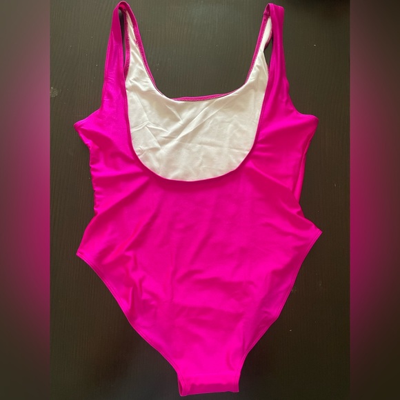 6 pack of BRIDE SQUAD swimsuits - hot pink - brand new - Picture 5 of 6